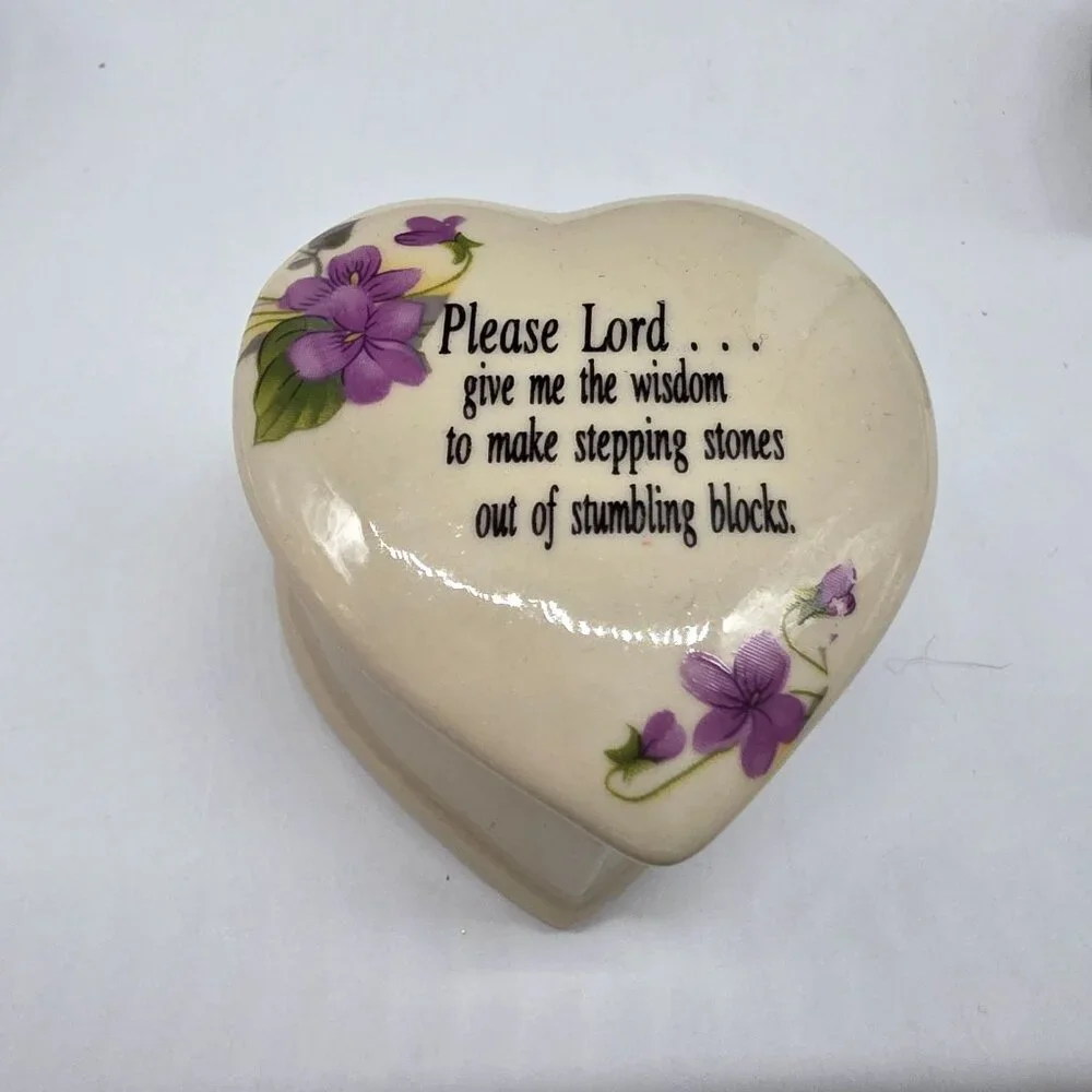 Heart Shaped Ceramic Keepsake Boxes With Inspirational Quotes & Floral Designs